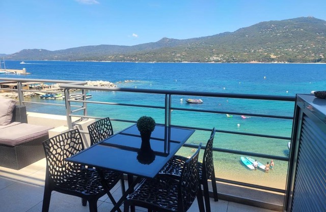 Appartement T2 terrasse vue mer à 180