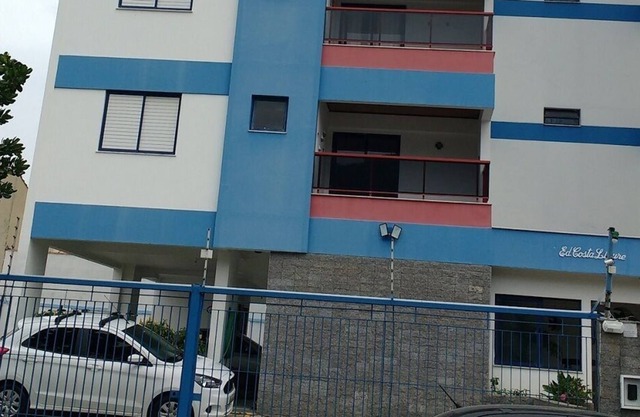Apto Martim de Sá, dorm, piscina, barbacoa, hasta 6 personas