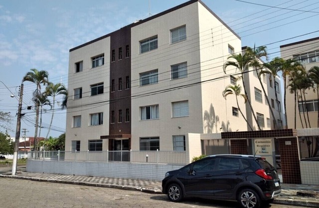 Apt. A 200 metros de la playa del centro, excelente ubicación.