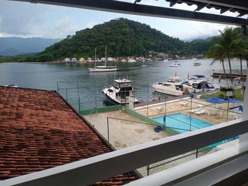 Apto com excelente localização em Angra dos Reis