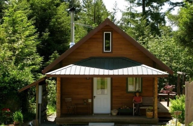 Arcata --- Acogedora, más nueva cabaña en las secoyas