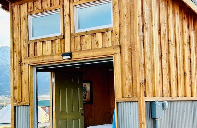 Arkansas River Cabin + Breakfast (No Fees) 11