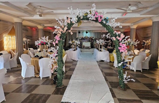 Arlington Hotels and Suites LTD