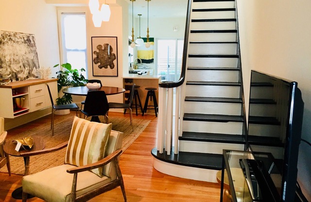 Gema privada: hermosa casa de pueblo Fairmount 5 min Centro de la ciudad