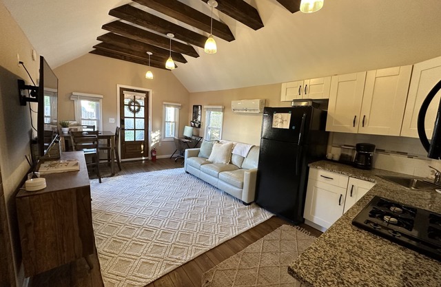 Perfecto Asbury Park Cottage, capacidad para cuatro personas, cerca de la playa y el lago