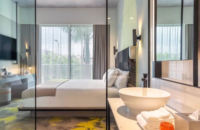 Astonishing Executive Suite Near Miami Design District w/ Fitness Center