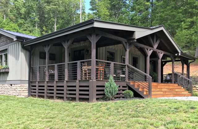 Camina hasta DuPont Forest: nueva cabina diseñada para la relajación y la comodidad.