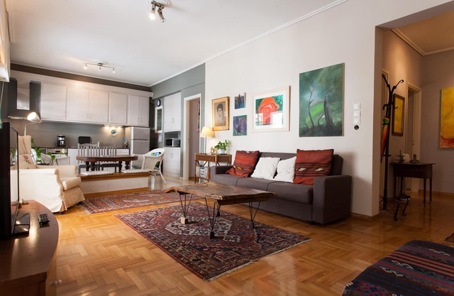 Centro de Atenas, apartamento de artista para 4