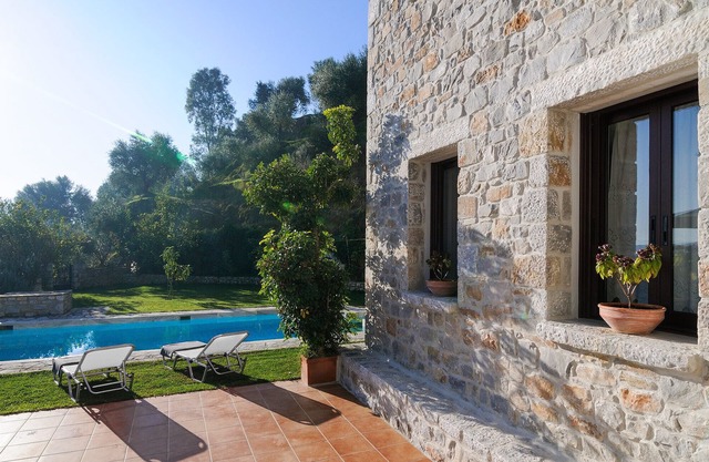 Ati Villa con piscina cerca de Gythio, Peloponeso