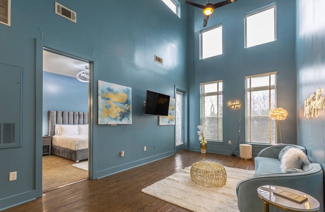 Atlanta Modern Luxury Dream Sky Loft w/7 beds
