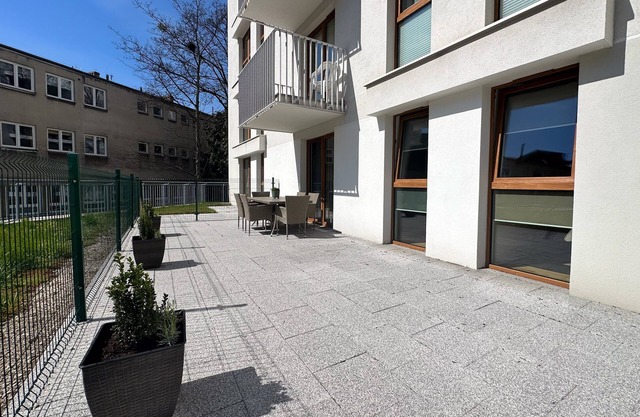 Aura 40 by Q4 Apartments