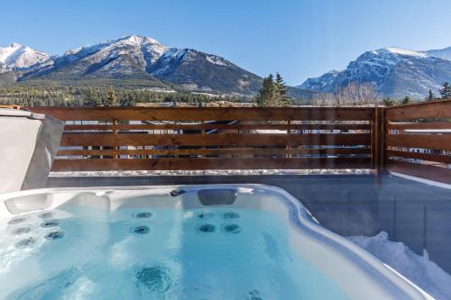 Aurora Luxe - Stunning Townhouse Private Hot Tub