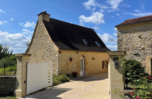 Casa Périgourdina Auténtica con Piscina y Wifi