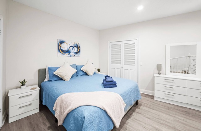 Summer Sale! Glam It Up Studio 5m Charming SanMarco~Sleeps 3