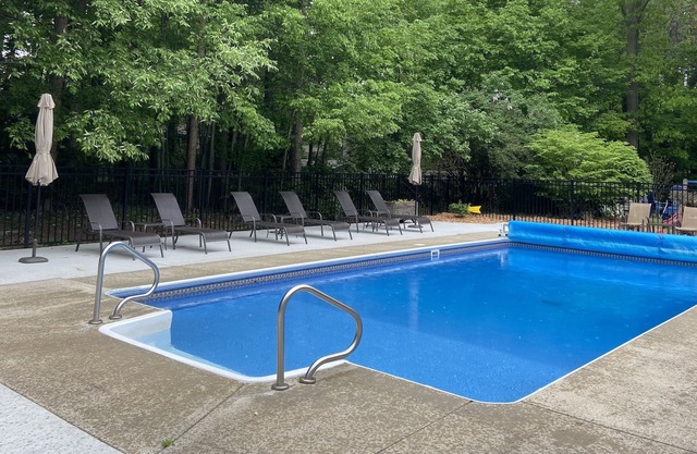 Inicio fabulosa capacidad para 14 con piscina climatizada y A / C privada cerca de la playa de Buchanan