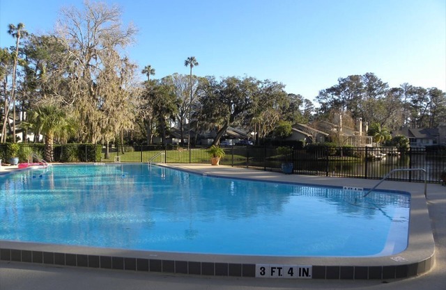 3BR/3BA Available May 1st - October 31st for a six month stay!