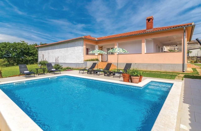 Impresionante casa en Liznjan con WiFi