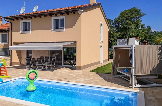Impresionante casa en Putini