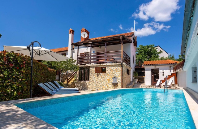 Impresionante casa en Risika