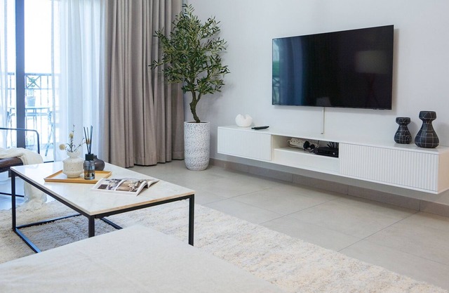 Aya - Spacious 1BR Apartment in Madinat Jumeirah Living