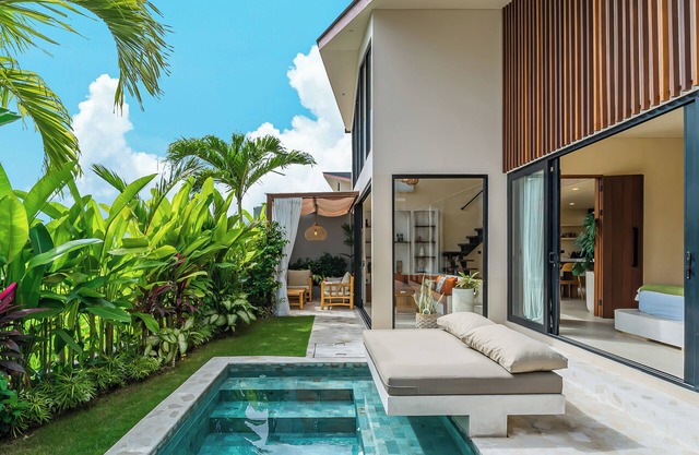 AYO Villa