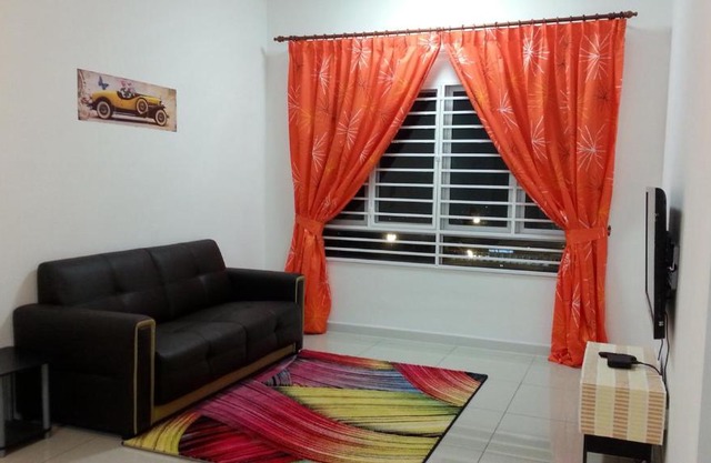 AZ Homestay @ Southville City