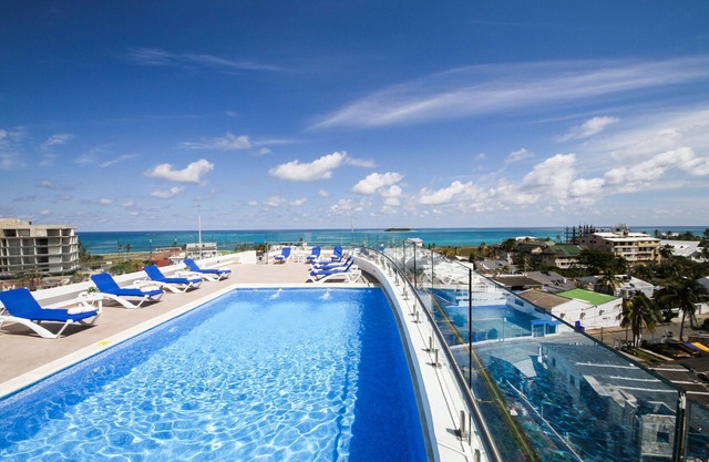 Azure Lofts & Pool Hotel