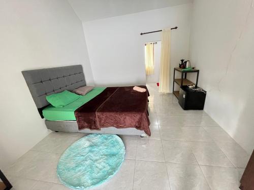 B-local guest house room 2