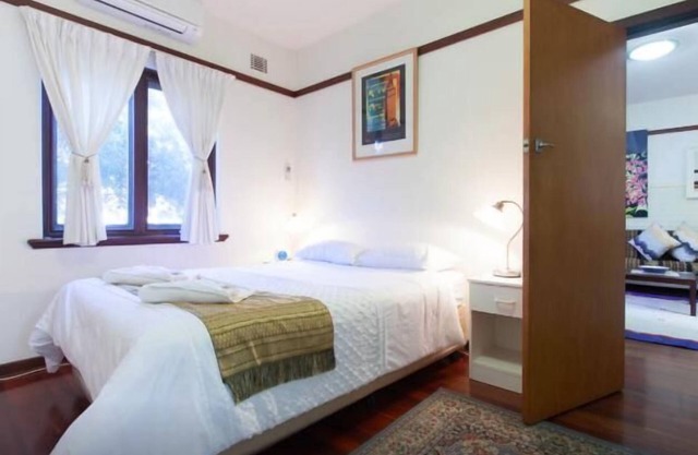 B4 UWA, Swan River, hospitales, CBD