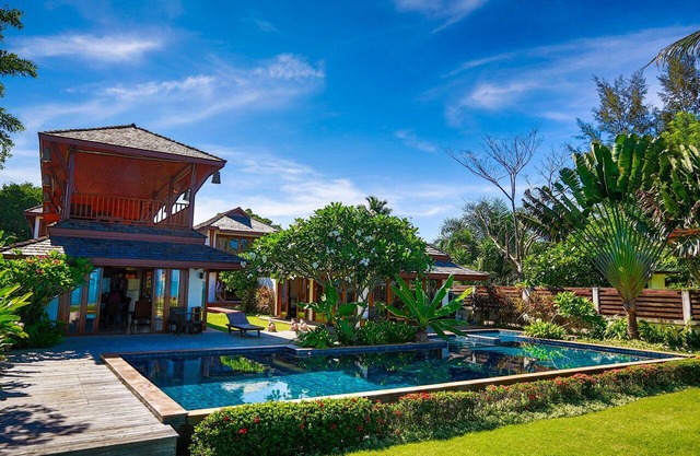 Baan Phulay lujo frente al mar Villa situada directamente sobre Lipa Noi Beach Ko Samui