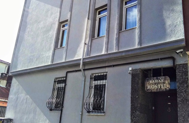 Bahar Hostel