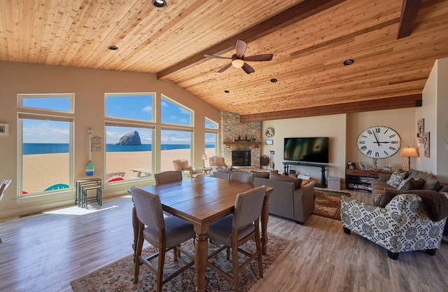 Bailey's Place # 173 - Nueva casa de lujo frente al mar en Kiwanda Shores