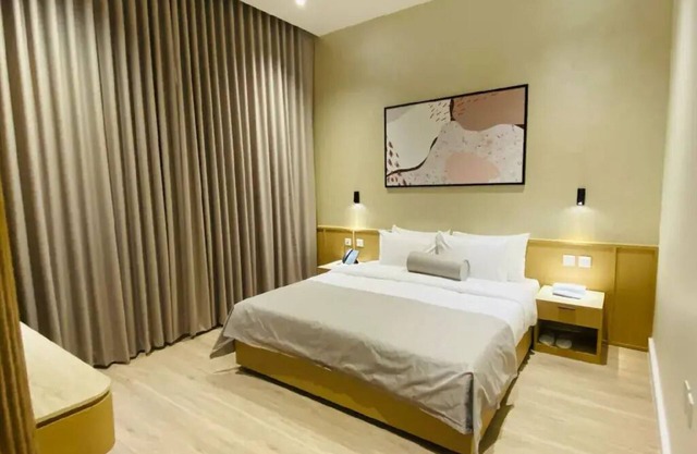 Baithans Furnished Apartments - Two Bedroom Apartment with Balcony