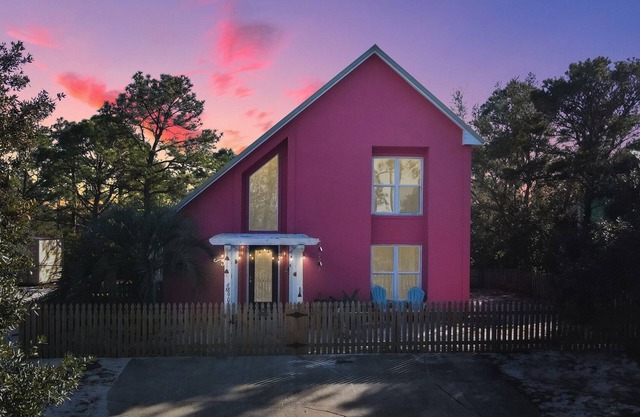 Bama Beach Dreams | Large Fenced-In Yard | Private Beach Access | Pets Welcome