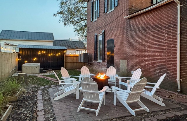 Bank Haus - Destacado en USA Today Travel - Bodegas, Katy Trail, Se admiten perros