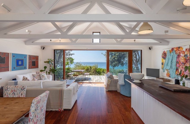 Descalzo en Blueys - Pacific Palms Holidays