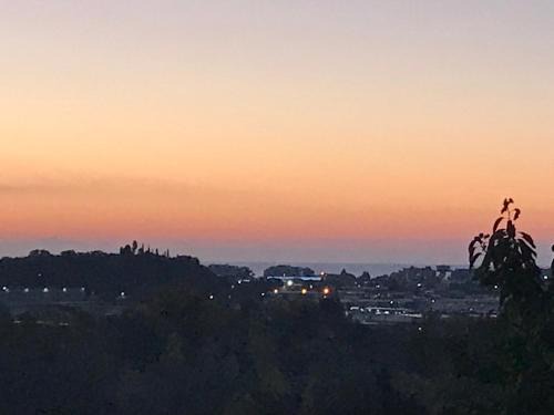 Bas de Villa avec vue dégagée