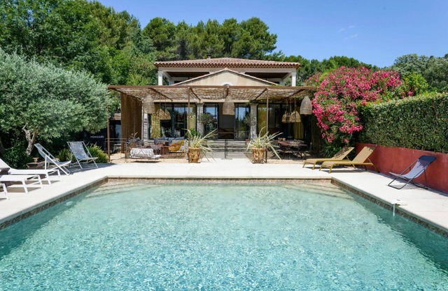 Bastide Dou Pastre, casa unifamiliar