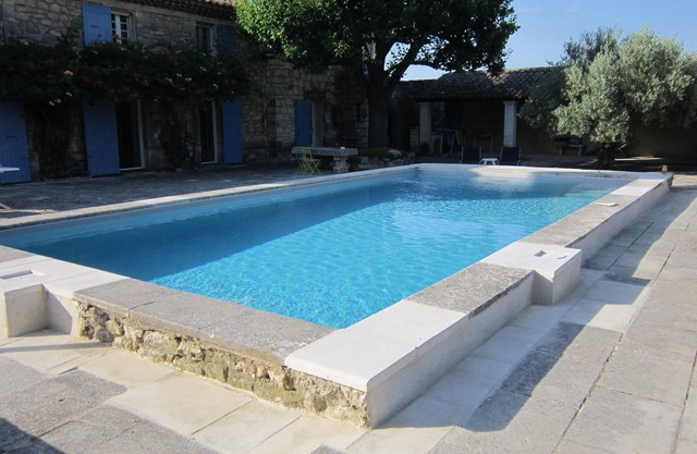 Bastide con la obtención de la piscina y sauna, capacidad de 7 a 8 personas