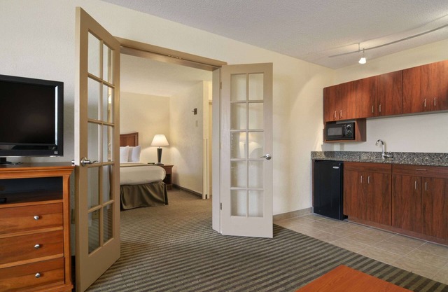 Baymont by Wyndham Macon I-75