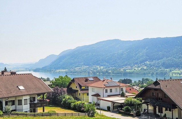 Beautiful apartment in villa for 6 people with WIFI, TV, terrace and pets allowed