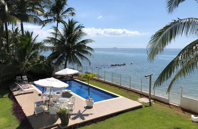 Hermosa casa frente al mar, Cond. Golden Lagoon al lado del Club Med.