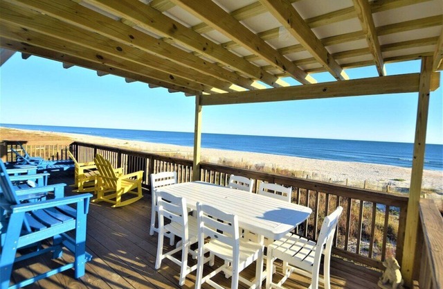 Frente a la playa! Bañera de hidromasaje, mesa de billar, mesa de futbolín, bicicleta gratis, ¡se admiten perros!