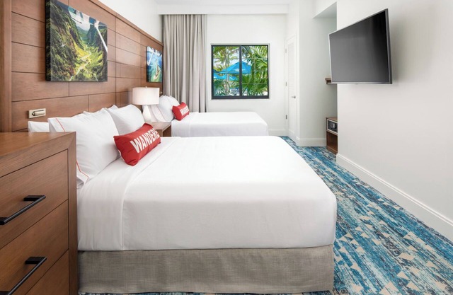 Beach Getaway Ideal for Family | Spacious Suite w/ Kitchen | Free Parking