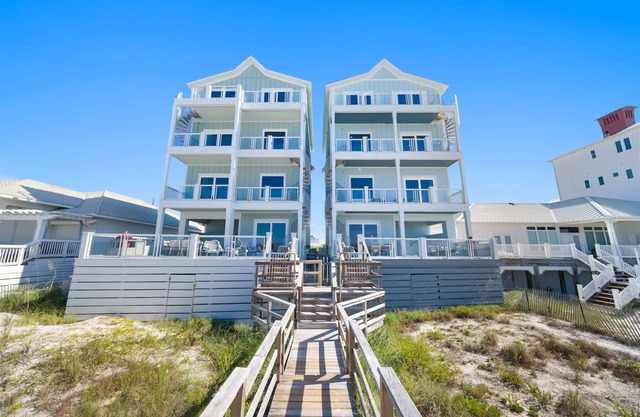 CASA DE NUEVA CONSTRUCCIÓN! Playa feliz! ¡Listo junio de 2020! 8 dormitorios / 9 baños