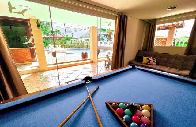 Beach House, 300 mts, with Pool and WIFI