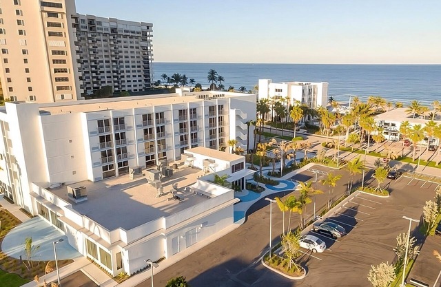 Beach Vacation! 2 Amazing Units, Outdoor activities, Near Bay View Drive Park