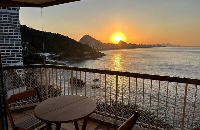 Beachfront Apartment in Rio de Janeiro