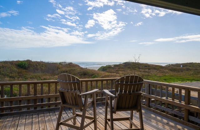 Beachfront, Drive-On Beach! | The Sunshine House