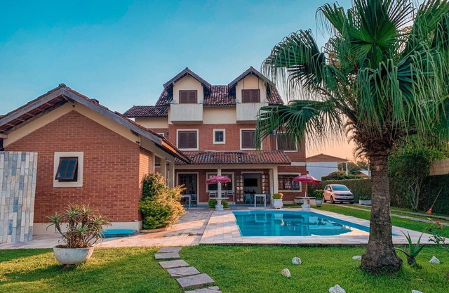 Casa frente a la playa con piscina para hasta 20 personas